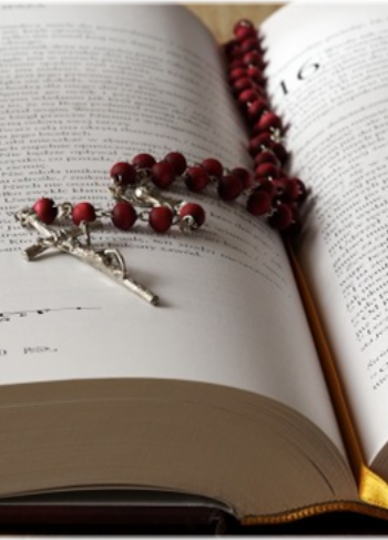 freestock rosary & bible
